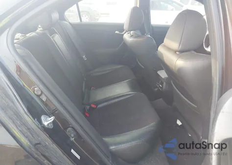 2013 Acura Tsx 2.4 z USA, uszkodzony, nr VIN JH4CU2F88DC011681